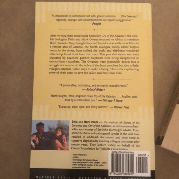 CRY OF THE KALAHARI & THE EYE OF THE ELEPHANT • BUNDLE 2 SOFTCOVER BOOKS - Picture 5 of 17